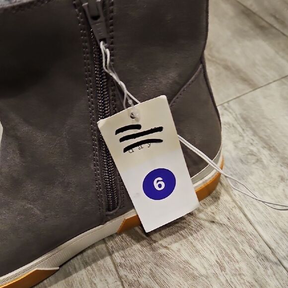 A new day Gray Winter Boots faux suede - Picture 5 of 8